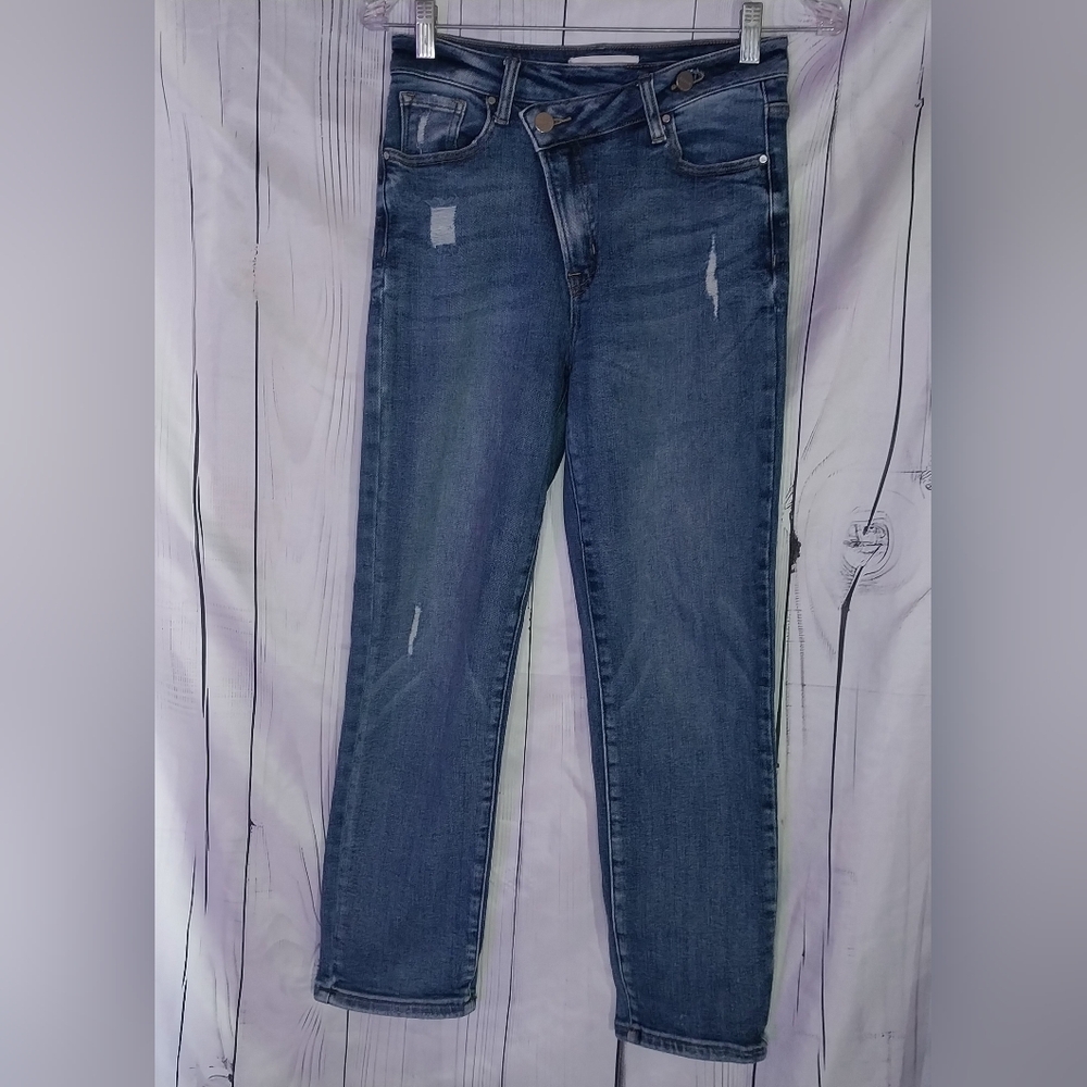 Risen Crossover Waist Lightly Distressed Jeans
